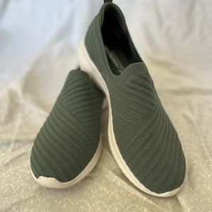 Sketchers Athletic Loafer